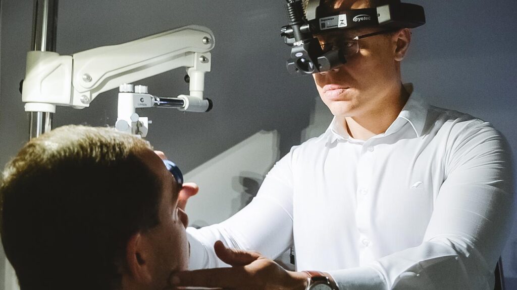 Cuide da saúde dos seus olhos com o Núcleo Pró Saúde, especialista em oftalmologia preventiva em João Pinheiro