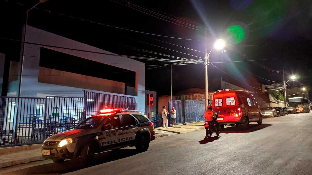 Homem fica gravemente ferido após ser atropelado na BR-040 em João Pinheiro; motorista não prestou socorro