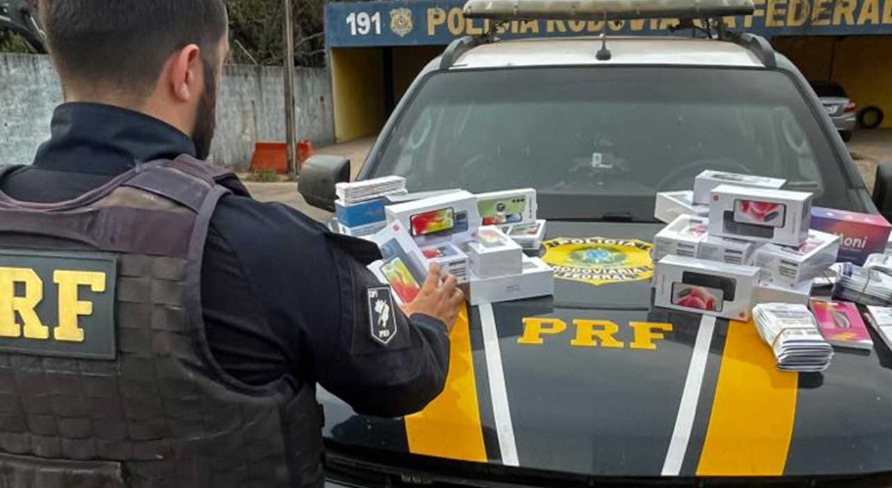 Polícia Rodoviária Federal apreende 32 celulares sem nota fiscal na BR-365 em Patos de Minas