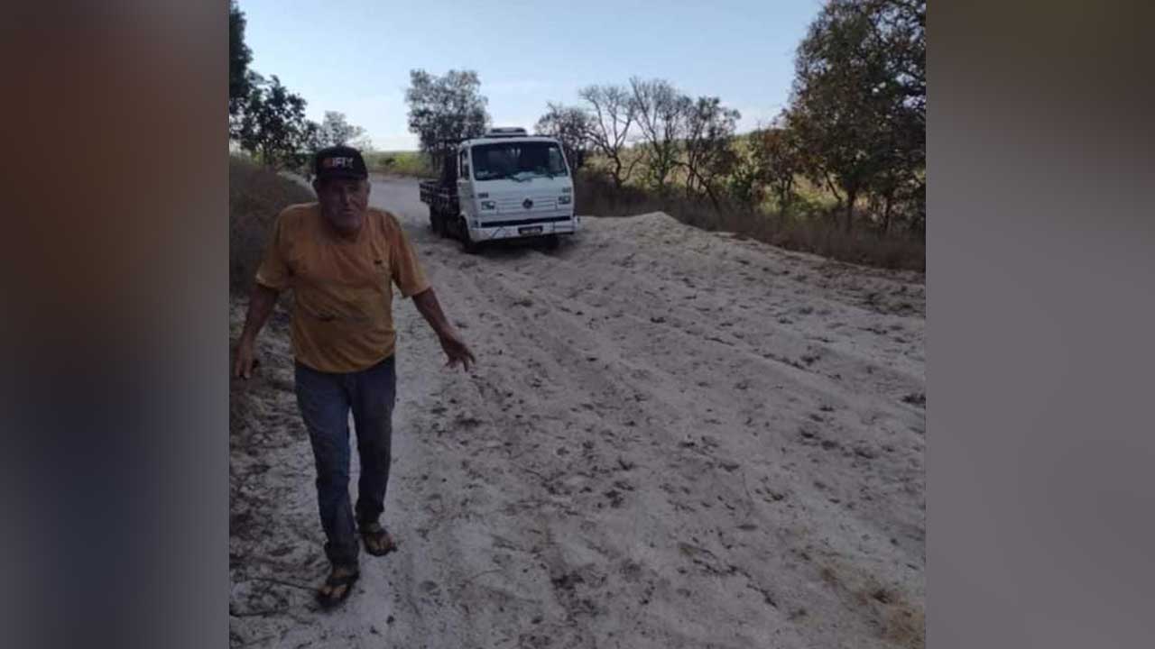 Caminhoneiro desaparecido é encontrado em João Pinheiro; caminhão estava atolado em banco de areia