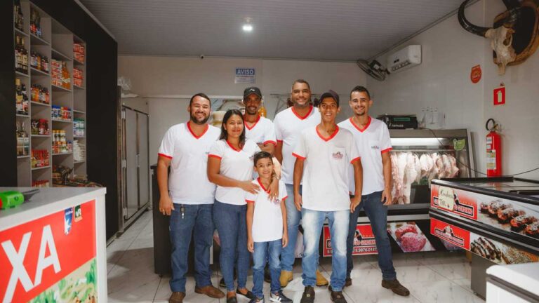 Dia de festa: Casa de Carnes do Gordinho comemora 2 anos de funcionamento neste sábado (02), em João Pinheiro