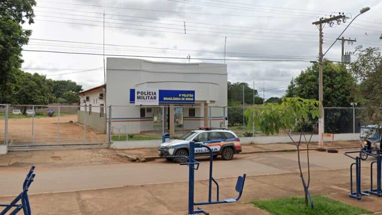 Adolescente acorda com padrasto tocando seu corpo e denuncia caso para a Polícia em Brasilândia de Minas