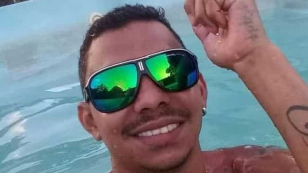 Jovem esfaqueado pelo primo durante briga não resiste e morre depois de 18 dias internado, em João Pinheiro