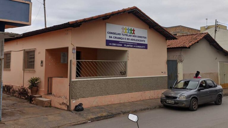 Eleição dos novos conselheiros tutelares acontece neste domingo; veja quem são os candidatos
