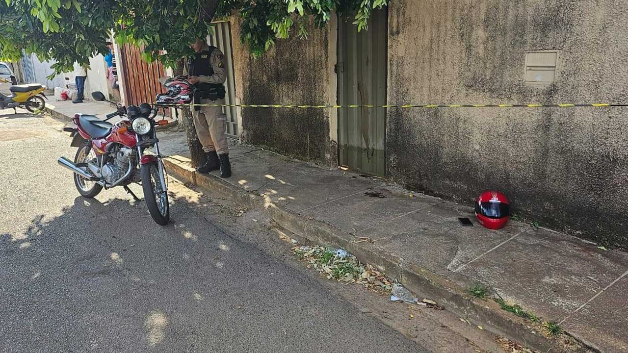 Atiradores em bicicletas tiram a vida de criança de 4 anos e jovem de 21 em Patos de Minas