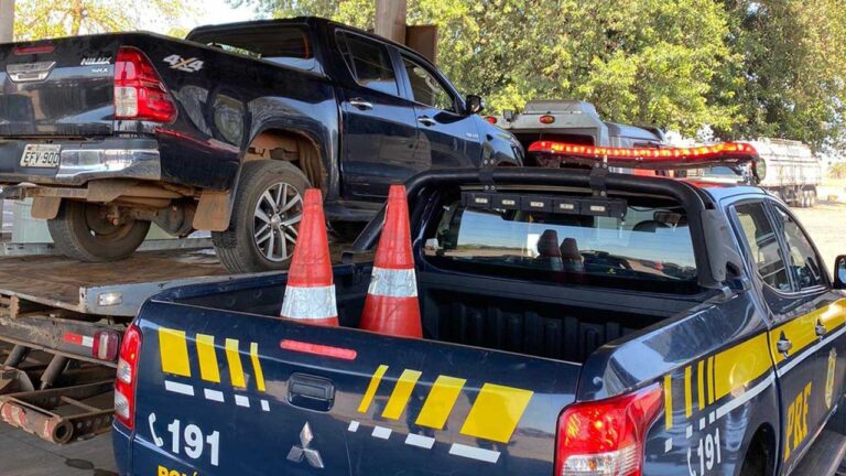 Caminhonete furtada em Lagoa Formosa é encontrada em posto de combustível em João Pinheiro