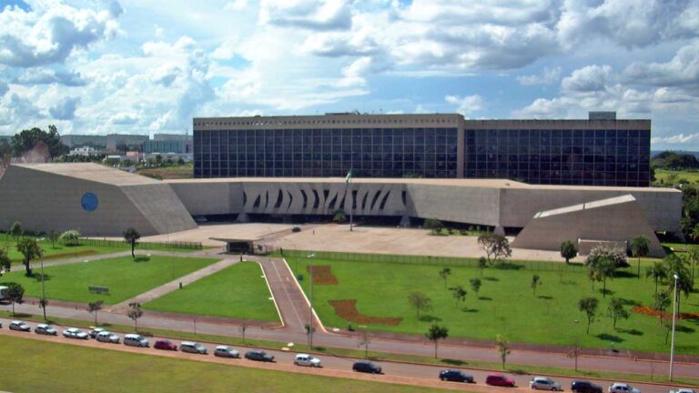 STJ proíbe que operadoras de planos de saúde de recusarem consumidores com nome sujo
