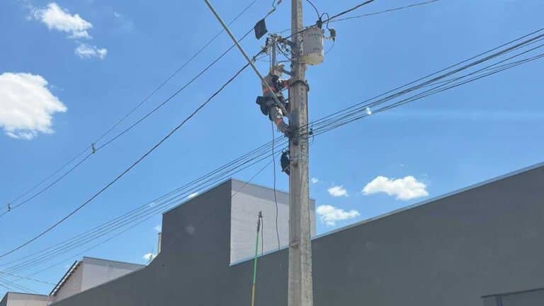 Moradores do Novo Esplanada ficaram mais de 14 horas sem energia em João Pinheiro