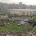Forte chuva acompanhada de vendaval deixa rastro de destruição em área do Posto Oásis em João Pinheiro