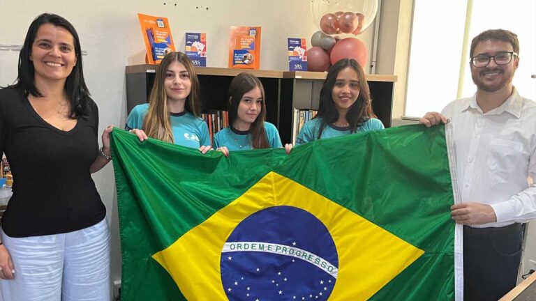 Alunas do CDC são aprovadas em teste para intercâmbio internacional através do Rotary Participação