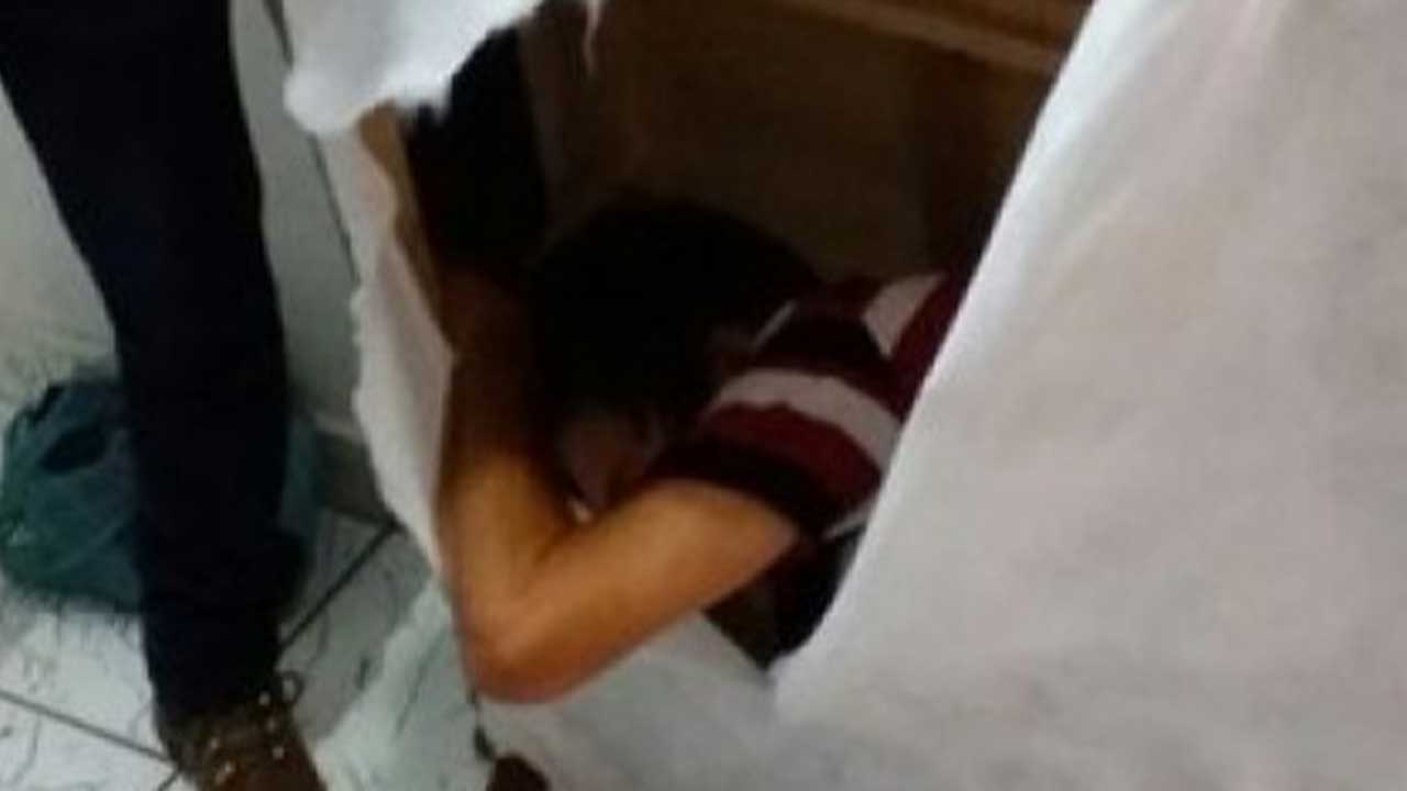 Homem se esconde dentro de cama box para despistar a Polícia e acaba preso em João Pinheiro