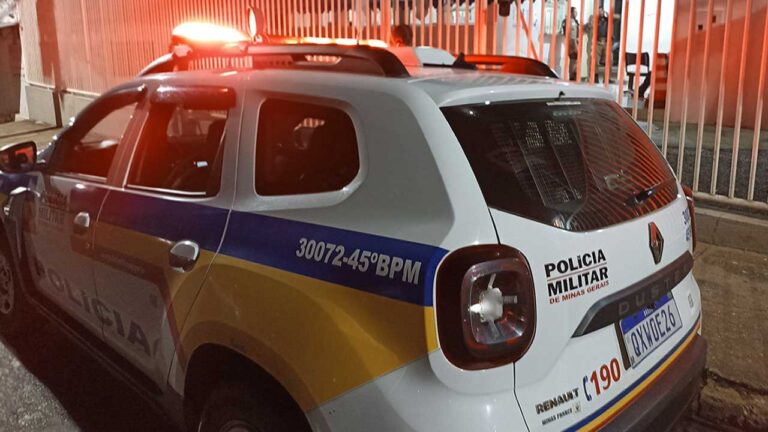 Por ciúmes, mulher esfaqueia marido no Santa Cruz em João Pinheiro; vítima fugiu da UPA após atendimento