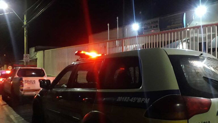 Garçom troca socos com cliente após reclamação por qualidade de atendimento em João Pinheiro