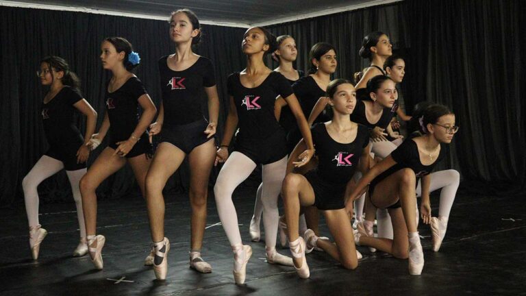 Preparativos para o 3º espetáculo de dança do Studio Lizandra Karine estão a todo vapor