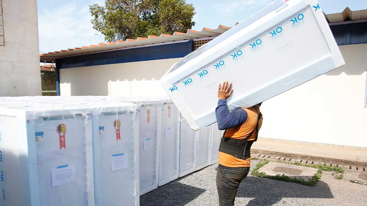 Governo muda regras de eficiência, e geladeiras podem subir para R$ 5 mil