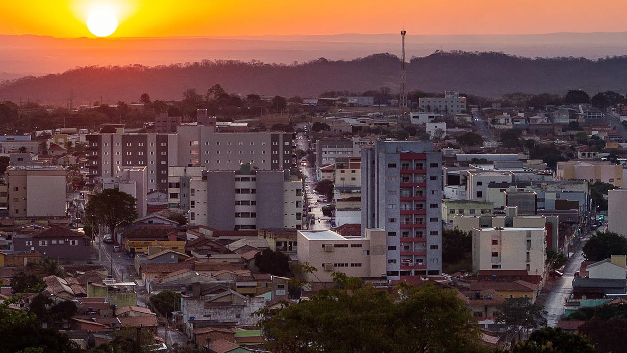 João Pinheiro tem 5,5 mil pessoas com dívidas em atraso que se enquadram no Desenrola Brasil