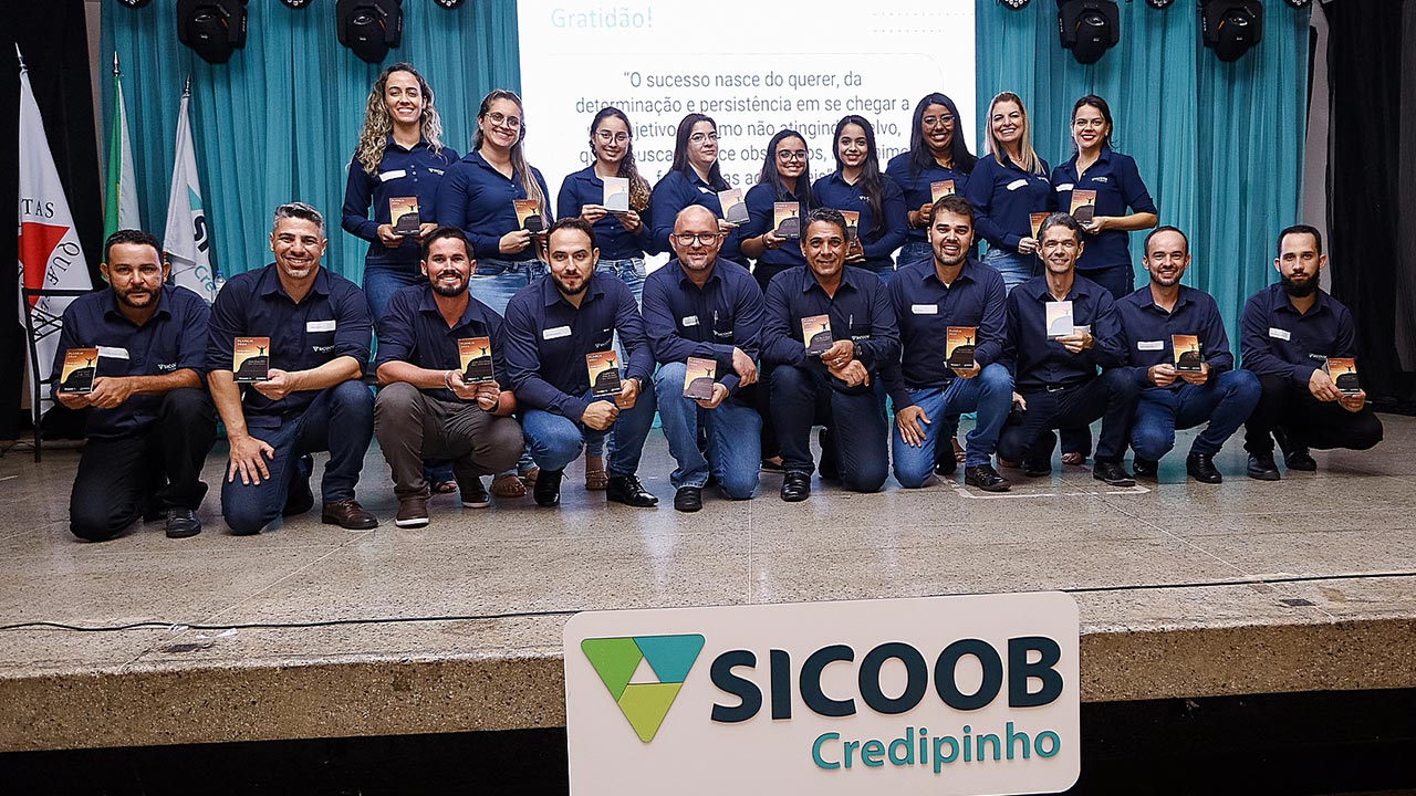 Sicoob Credipinho realiza Planeja 2024 com foco em crescimento e excelência profissional