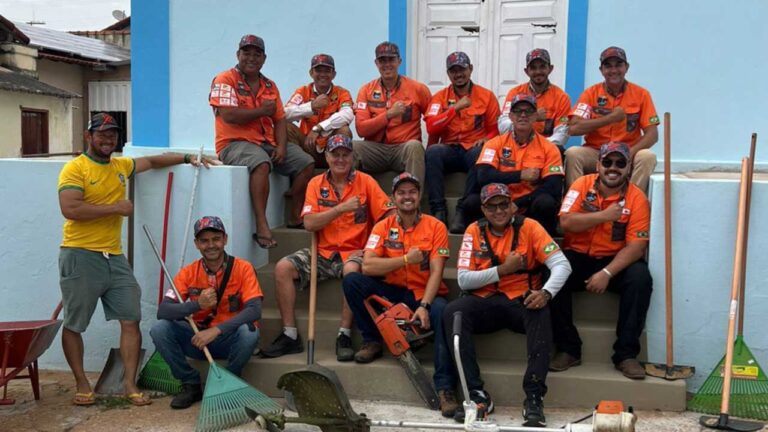 Grupo Legendários de João Pinheiro promove limpeza e revitalização dos jardins do Abrigo Santana