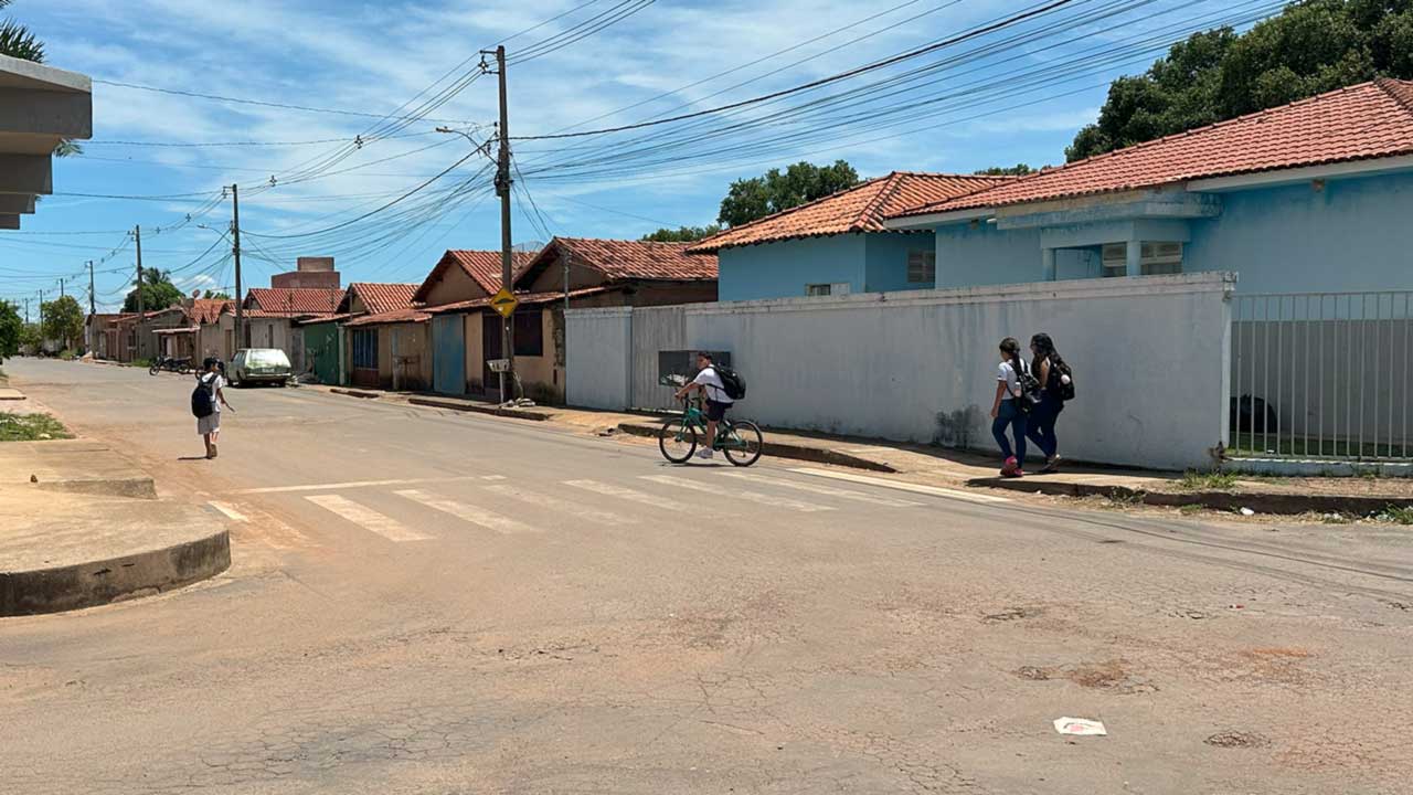Mãe denuncia suposta tentativa de sequestro a crianças no Santa Cruz e pede reforço policial em João Pinheiro