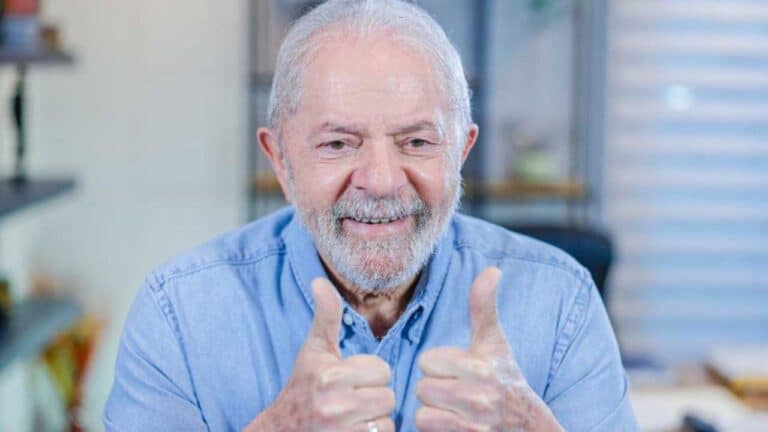 62% dos brasileiros aprovam o governo Lula, mostra pesquisa