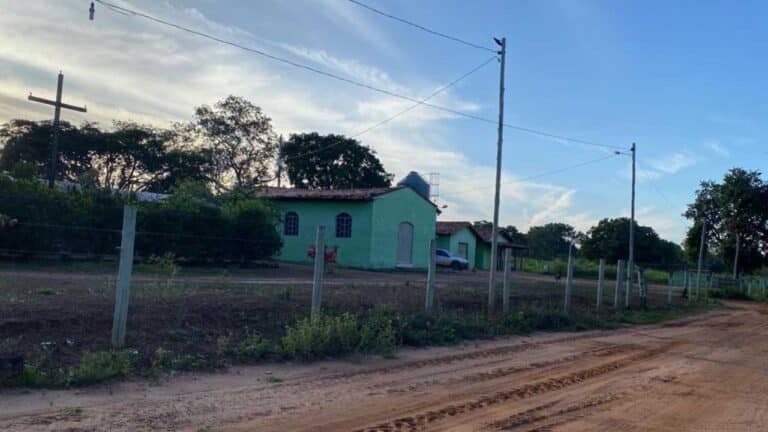 Sem energia desde segunda-feira, moradores da região da Fazenda Tamboril cobram providências da CEMIG