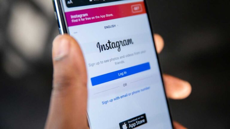 Caiu aí? Instagram e Facebook ficam cerca de 1:30h fora do ar