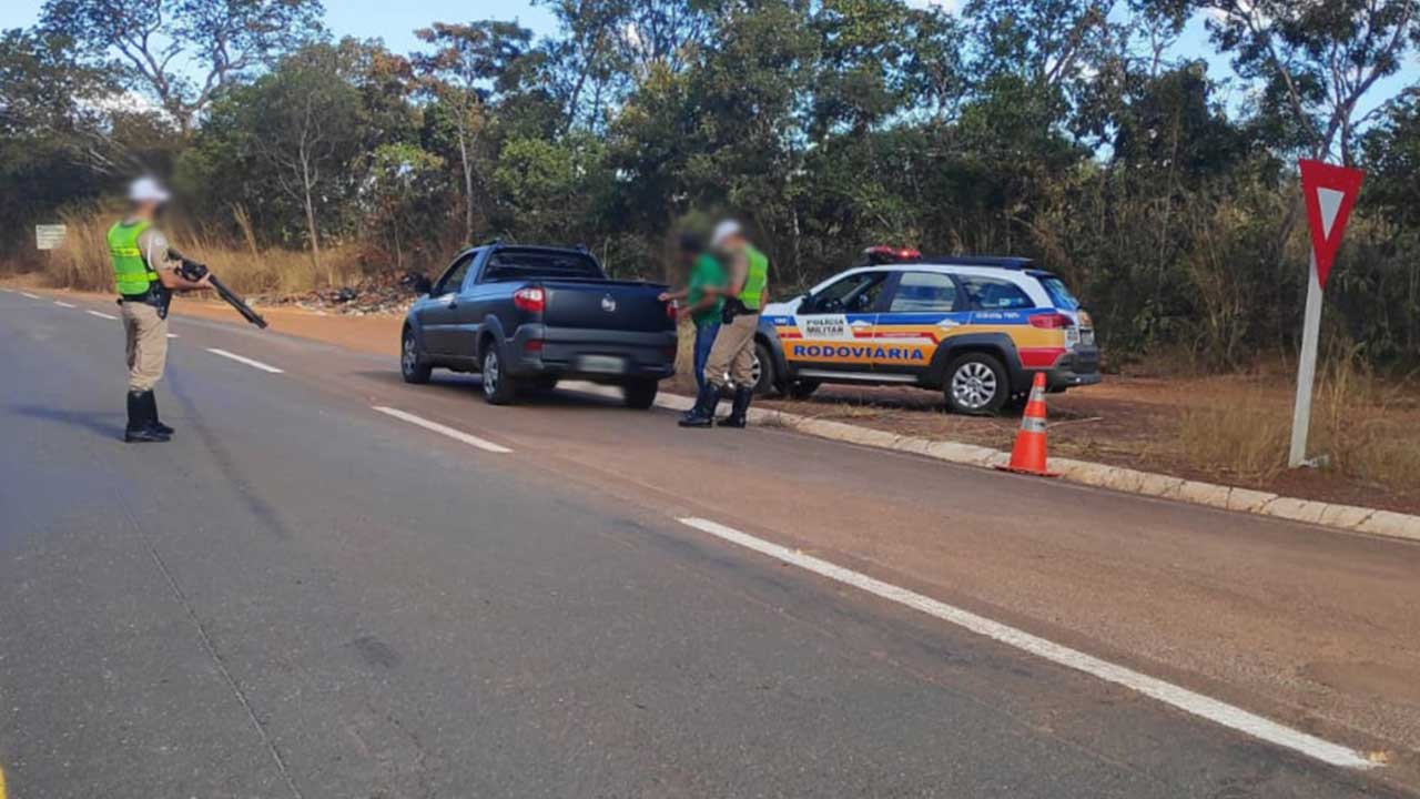 Motorista embriagado é preso na LMG-667, em Brasilândia de Minas; fiança foi arbitrada em R$800 reais