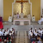 Padres da Diocese de Paracatu renovam promessas sacerdotais em missa celebrada em João Pinheiro