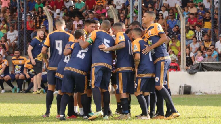 Seleção Pinheirense convoca torcida para jogo de volta das oitavas da Copa Amapar em João Pinheiro