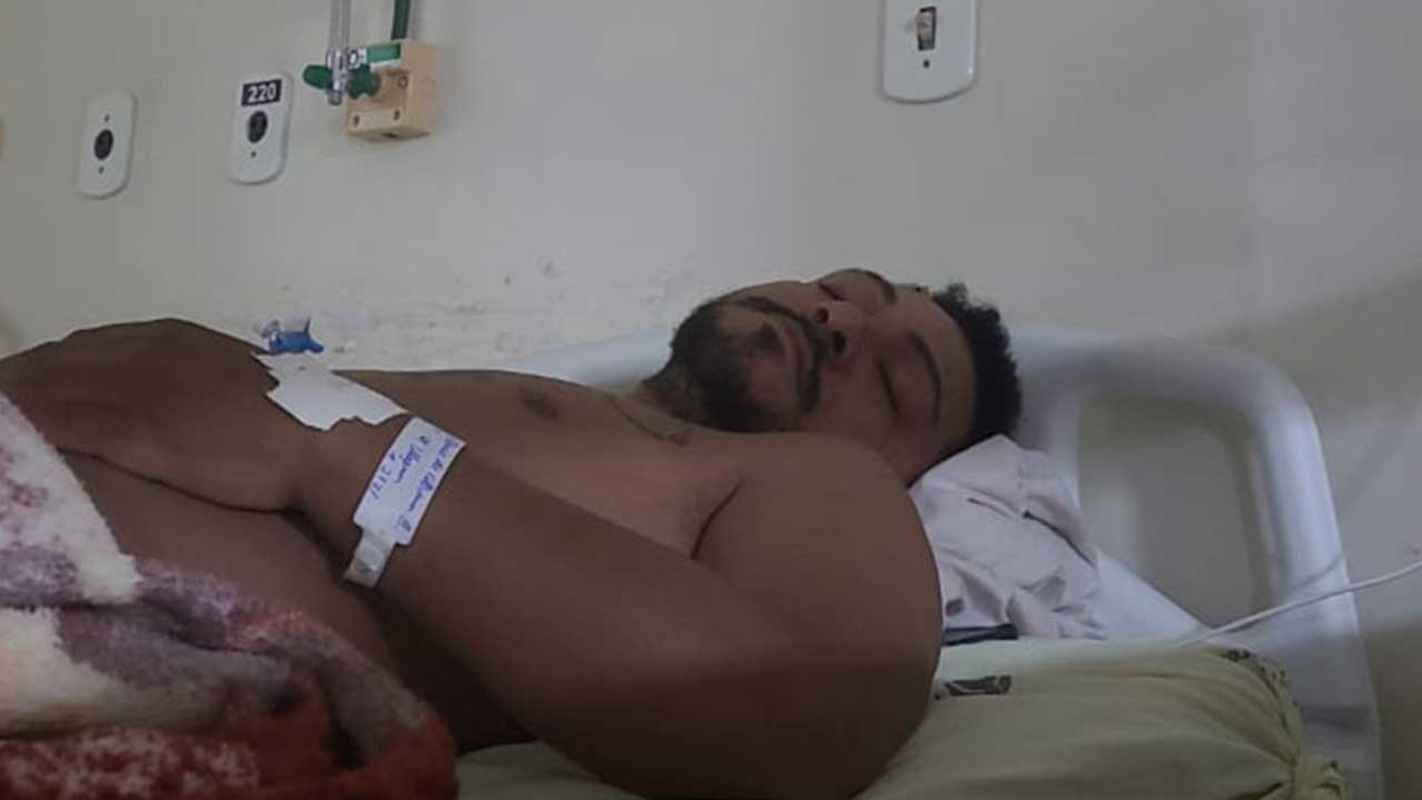 Pinheirense sofre acidente de trabalho, fratura o braço e está há 11 dias internado no PA aguardando por cirurgia