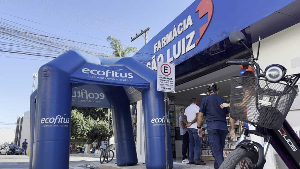 Farmácia São Luiz celebra reinauguração com mais espaço e conforto para clientes em João Pinheiro 