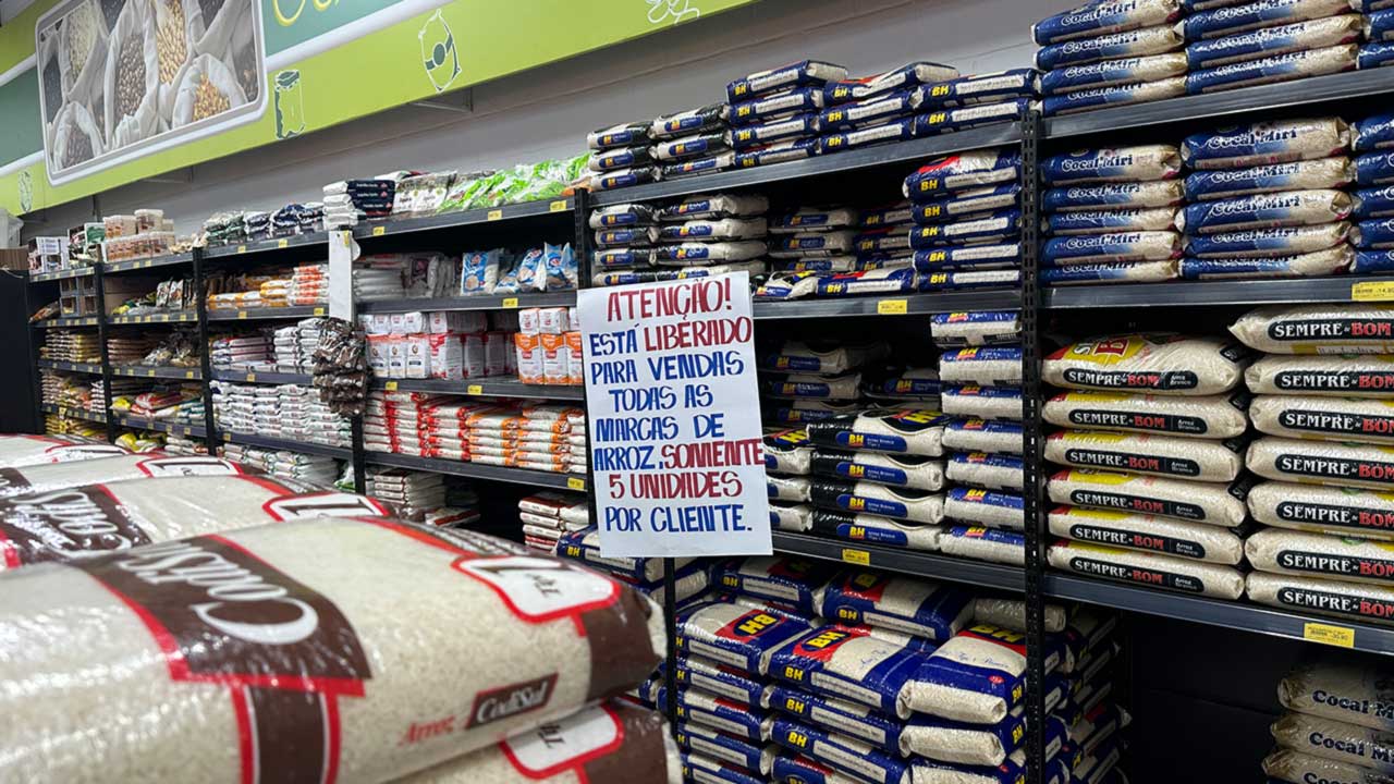 Supermercados BH e Mart Minas limitam compras de arroz em João Pinheiro