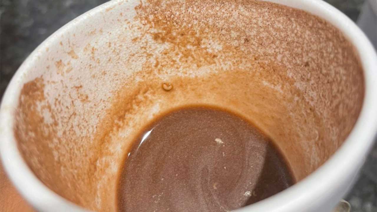 Advogadas vão parar na UPA após consumirem capuccino com larvas em João Pinheiro