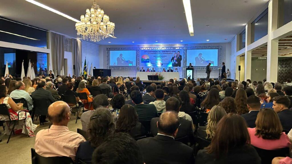 37° Conferência do Rotary é realizada em João Pinheiro: 600 rotarianos de todo Estado estão presentes