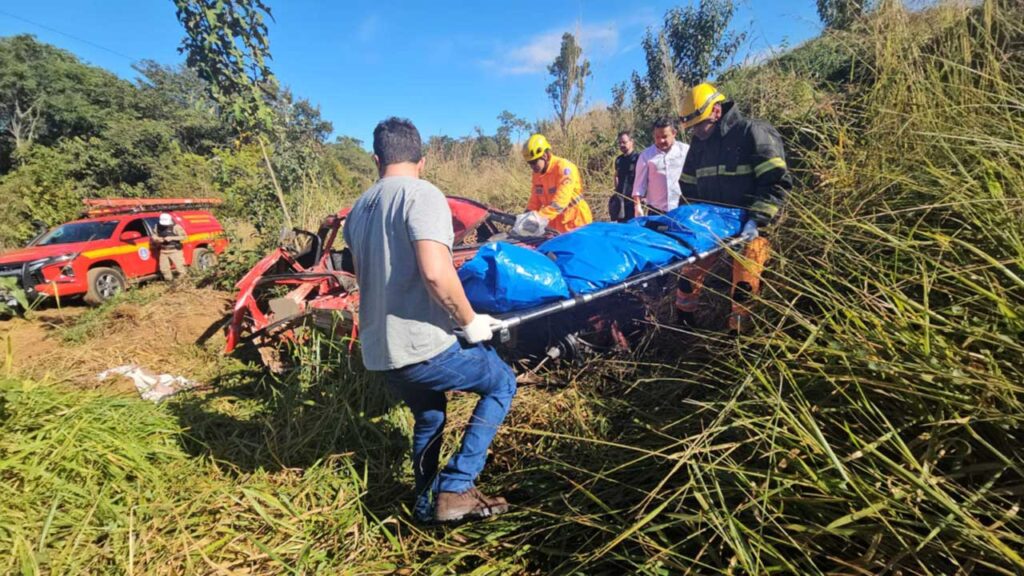 Ultrapassagem mal-sucedida deixa duas pessoas mortas e outras duas feridas na MG-354 em Presidente Olegário