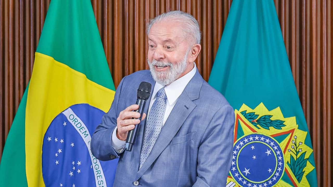 Lula defende 'impostozinho' para carne chique e isenção para carne que o povo consome