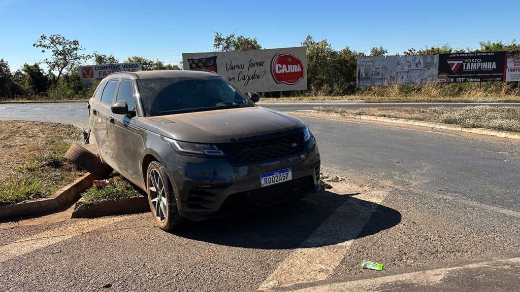 Motorista avança trevo da MG-410 com a BR-040 e causa acidente em Lagoa Grande