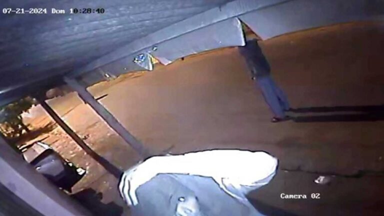 Câmeras de segurança flagram bandidos tentando invadir bar no Cais, em João Pinheiro