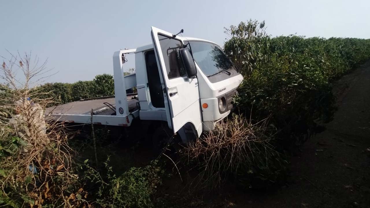 Em fuga alucinante, bandido que dirigia guincho furtado em Betim escapa da PRF em Luizlândia do Oeste (JK)