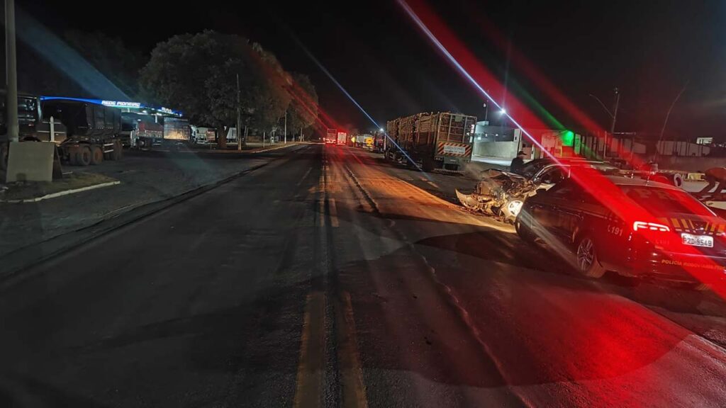 PRF persegue motorista por 59 quilômetros na BR-040 e fuga acaba em acidente em Luizlândia do Oeste (JK)