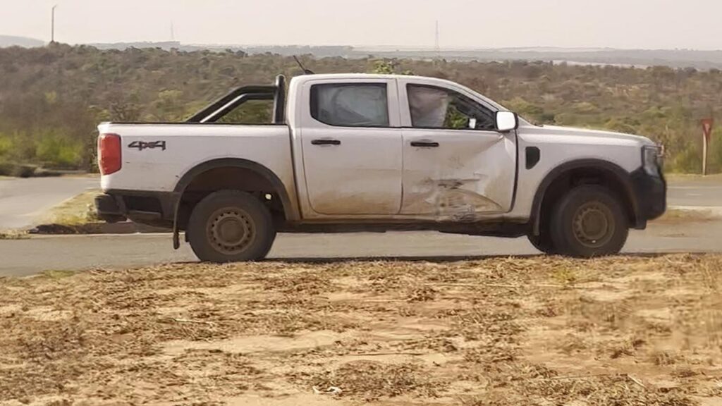 Motociclista fica ferido em colisão com caminhonete no trevo da BR-040 com a MG-181 em João Pinheiro