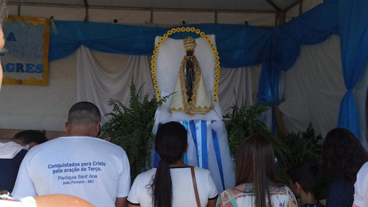 João Pinheiro celebra dia de Nossa Senhora Aparecida com programação especial no Santuário da Coeng