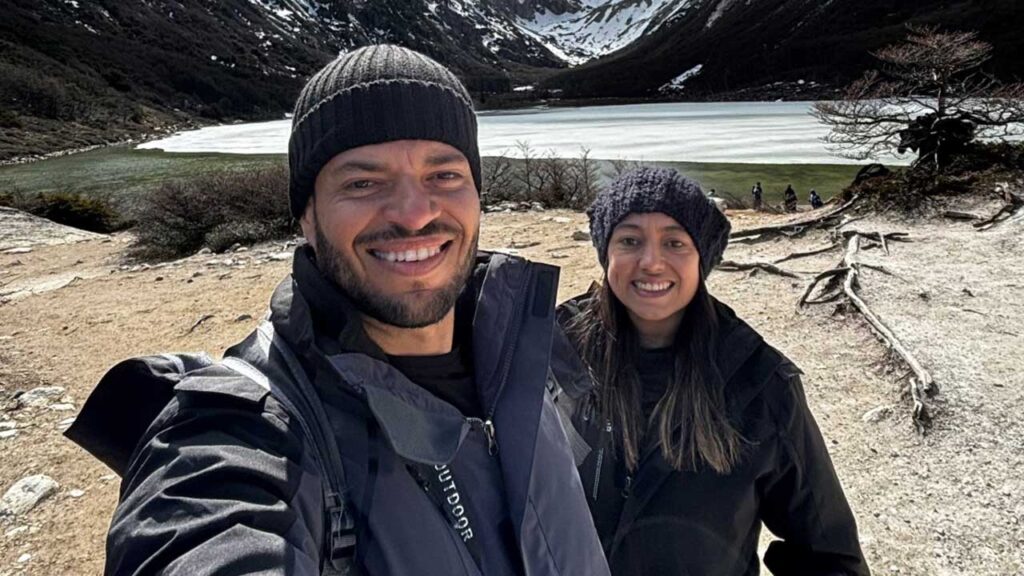 Casal sai de João Pinheiro, percorre mais de 15 mil km de moto e chega ao 'fim do mundo'