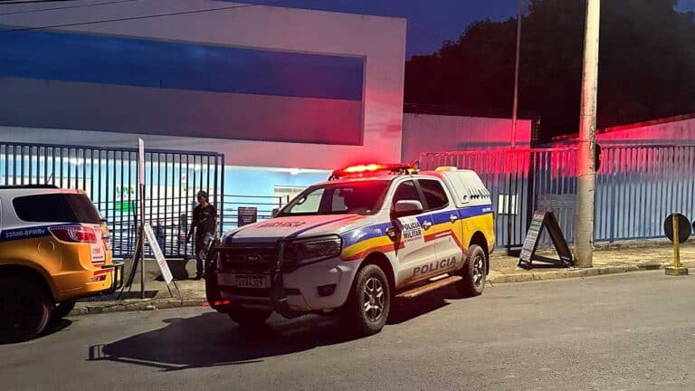 Polícia Militar prende casal de 19 anos por tráfico de drogas no Cais, em João Pinheiro