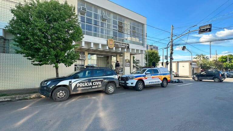 Homem é espancado e tem R$ 50 roubados após negar dar dinheiro a criminoso em João Pinheiro