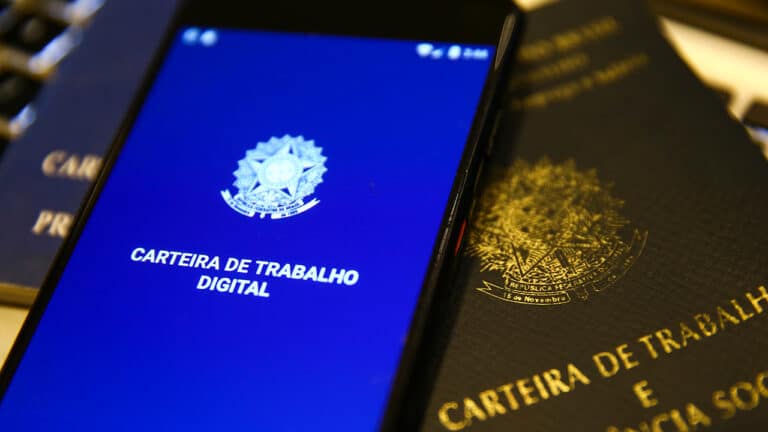 SINE de João Pinheiro divulga novas vagas de emprego com salários de até R$ 3.176,00