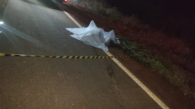 Ciclista morre atropelado na LMG-740 e motorista foge sem prestar socorro em Lagoa Grande