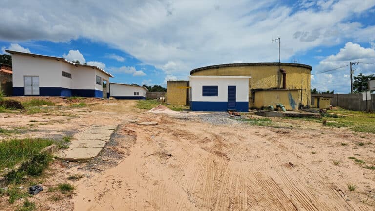 Inusitado: ladrão furta portas de alumínio instaladas na Estação de Tratamento de Água da Copasa em João Pinheiro