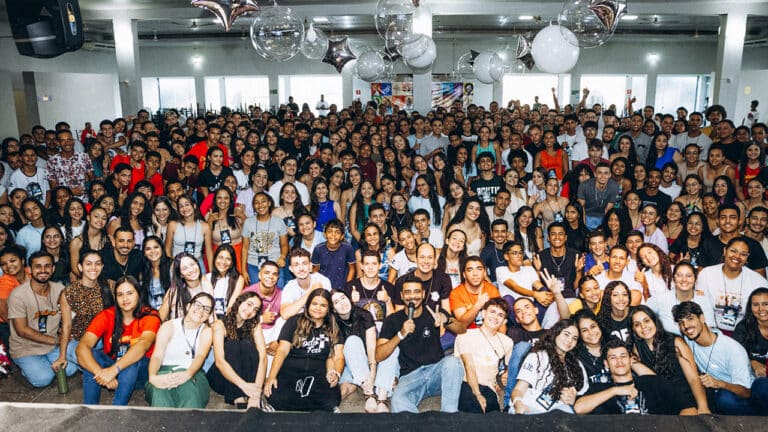 Encontro Renascer reúne mais de 450 jovens em João Pinheiro