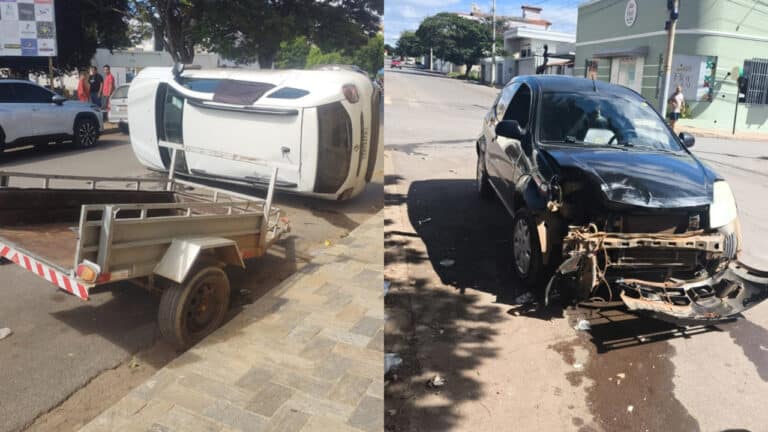 Carro tomba após acidente próximo à Praça Redonda, no Centro de João Pinheiro